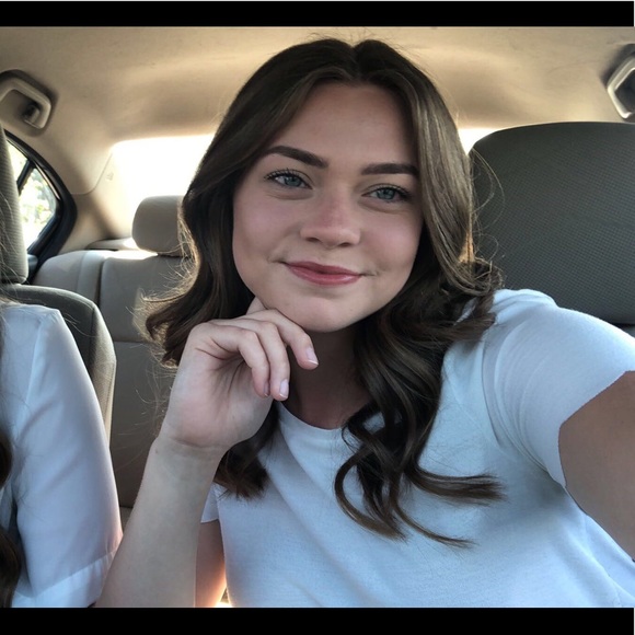 Profile Picture of Diana Kuzmich (@_dianakay) on Poshmark