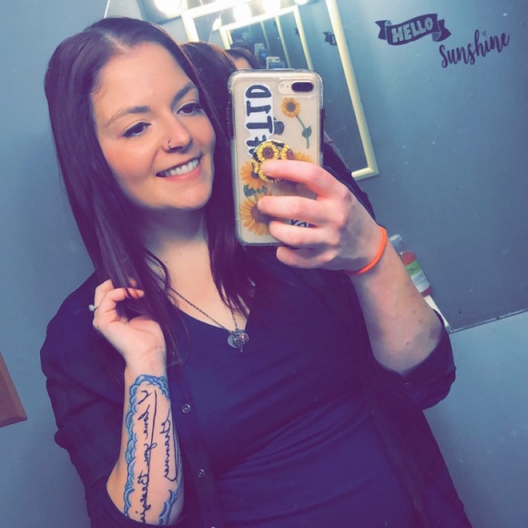 Profile Picture of Brianna Mohn (@briannamohn) on Poshmark