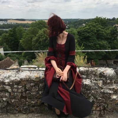 Profile Picture of  🍁 🥀 🍁 (@laurarice55) on Twitter