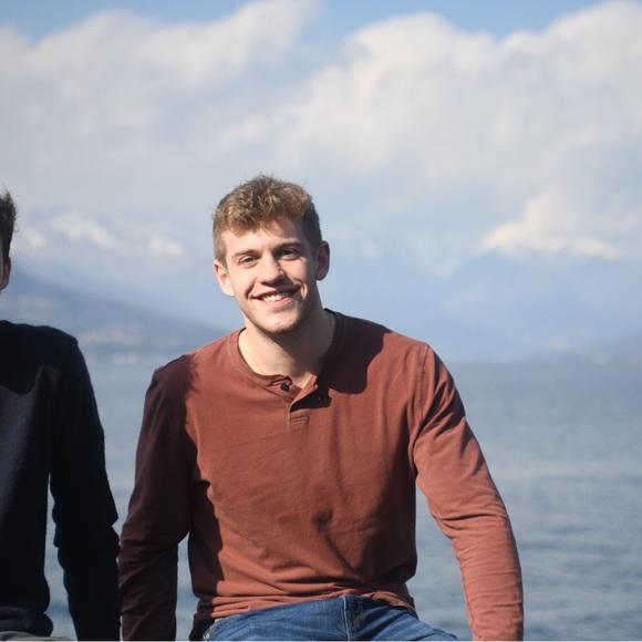 Profile Picture of Colton Belveal (@coltonbelveal) on Poshmark