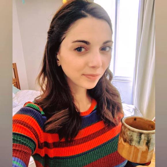 Profile Picture of Joëlle Pouliot (@joelle_sara) on Poshmark