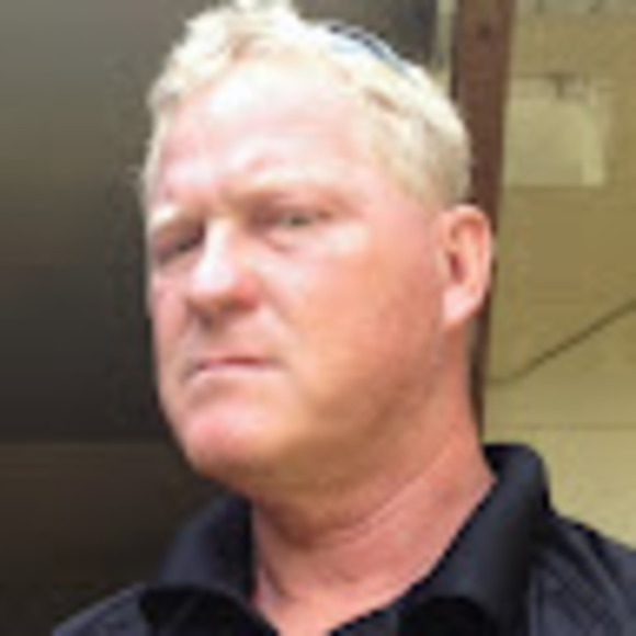 Profile Picture of Tim Reagin (@reedreagin) on Poshmark