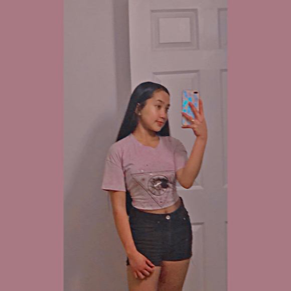 Profile Picture of Althea jillien Santero (@a_santero) on Poshmark