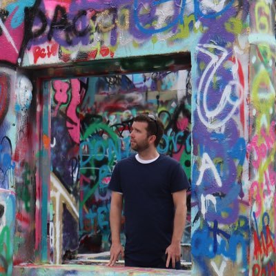 Profile Picture of JakeMLarson (@JakeMLarson) on Twitter