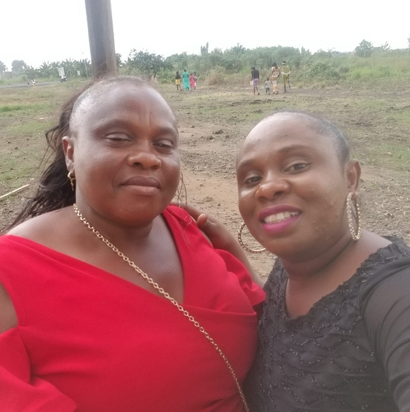 Profile Picture of Erica Bosung (@ericabosung) on Poshmark