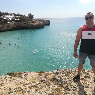 Profile Picture of Remigiusz Signerski (@remigiusz.signerski) on Facebook