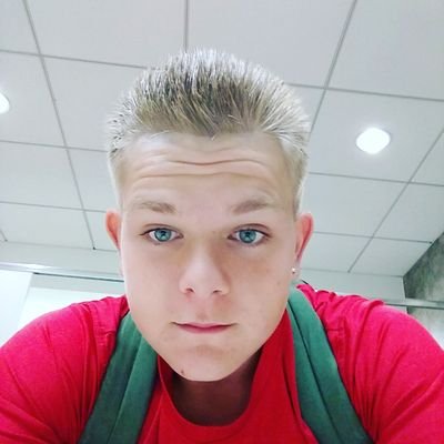 Profile Picture of Michael Tibbetts (@CaShBiRd2001) on Twitter