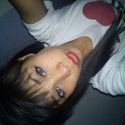 Profile Picture of Carly Jansen (@6atiiTaa) on Twitter