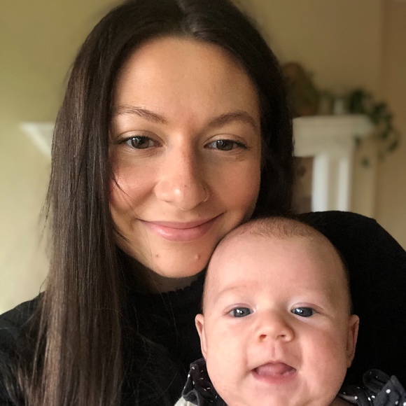 Profile Picture of Gabriella Yee (@gabb_ham) on Poshmark