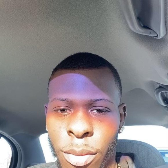 Profile Picture of Ćorey Âkers (@coreya23) on Poshmark