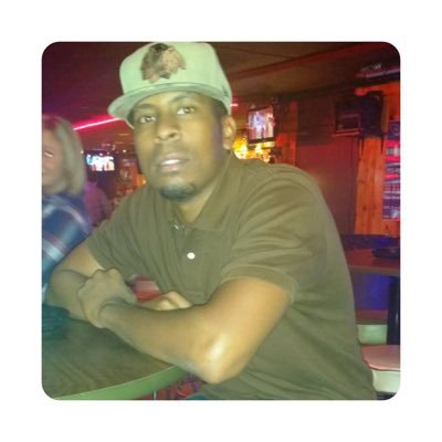 Profile Picture of Derrick Seals (@DSeals587) on Twitter