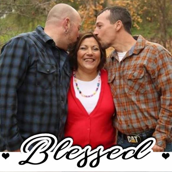 Profile Picture of Pauline kenny Beyer (@pbdiablo4018) on Poshmark