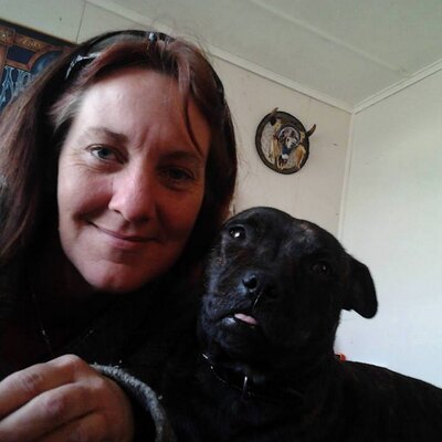 Profile Picture of Gloria MacGregor (@GeeMac75) on Twitter