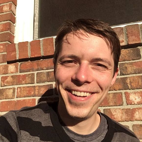 Profile Picture of Kevin Pineau (@kevinpineau) on Poshmark