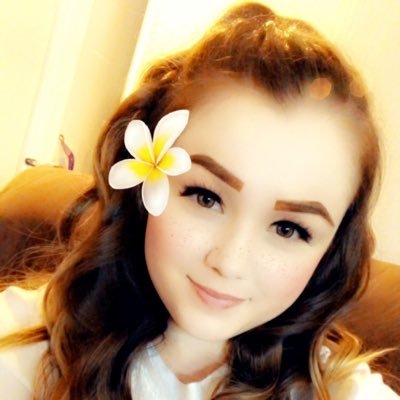 Profile Picture of Ashley Cooley (@ashcoolkat) on Twitter