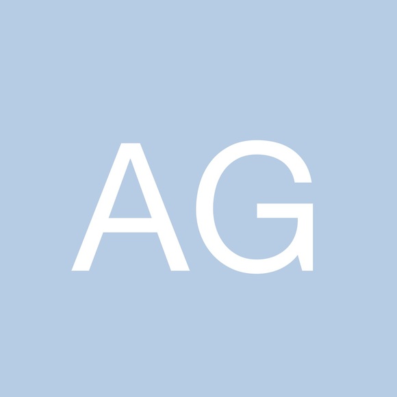 Profile Picture of Andrew Gifford (@andrewgifford66) on Poshmark