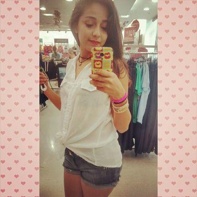 Profile Picture of Bianca Barros (@biancabarros23) on Twitter