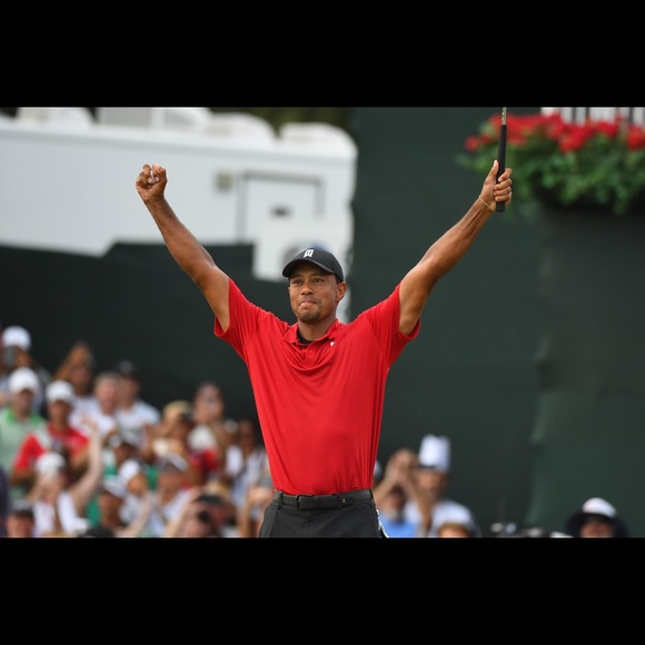 Profile Picture of Zach Howell (@zhowellc13) on Poshmark