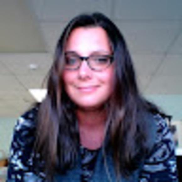 Profile Picture of Brandi Lamphere (@brandi_lamphere) on Poshmark