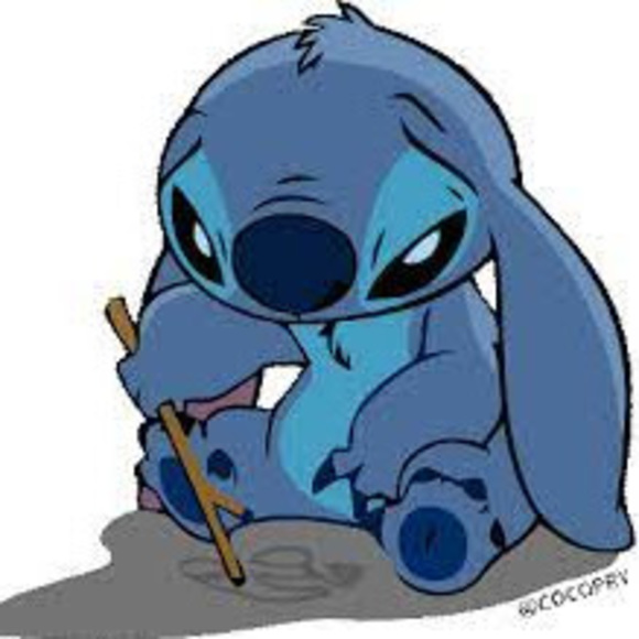 Profile Picture of Ashourina Gonnzalez (@ashourinag) on Poshmark