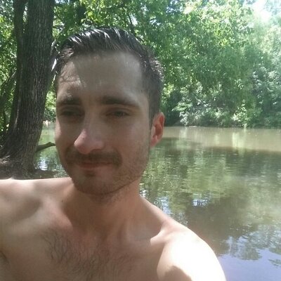 Profile Picture of Devin Brian Hufford (@theDEAFrabbit) on Twitter
