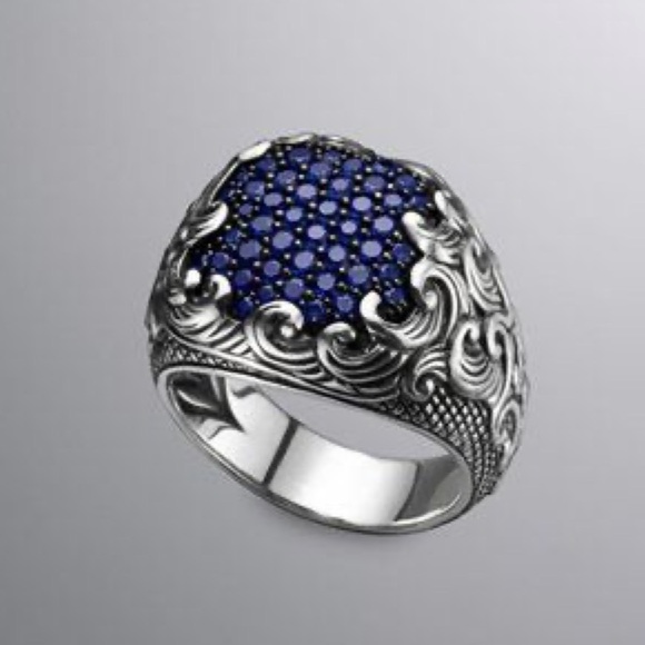 Profile Picture of Carlos Salamea (@joyashade) on Poshmark