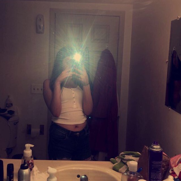 Profile Picture of Makayla Nelson (@makaylanelson03) on Poshmark