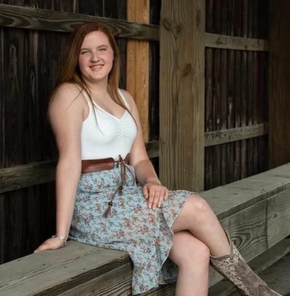 Profile Picture of Tonna Riley (@tonnajriley) on Poshmark