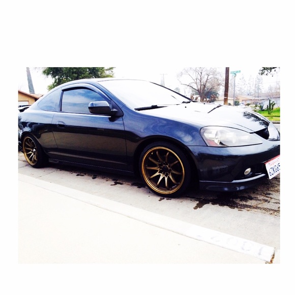 Profile Picture of Albert Valadez (@albert13) on Poshmark