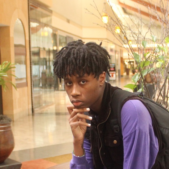 Profile Picture of Michael Ndegwa (@ngatia2004) on Poshmark