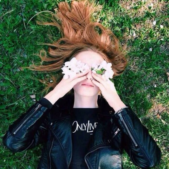 Profile Picture of Crystal Trahan (@bausormic) on Poshmark