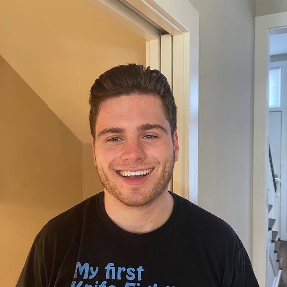 Profile Picture of Shawn Glabach (@glabachshawn) on Poshmark