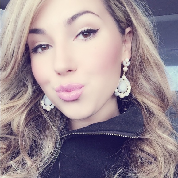 Profile Picture of Katya Vlasova (@vkaterina) on Poshmark