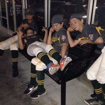 Profile Picture of Reid Jones (@Reidjones_10) on Twitter