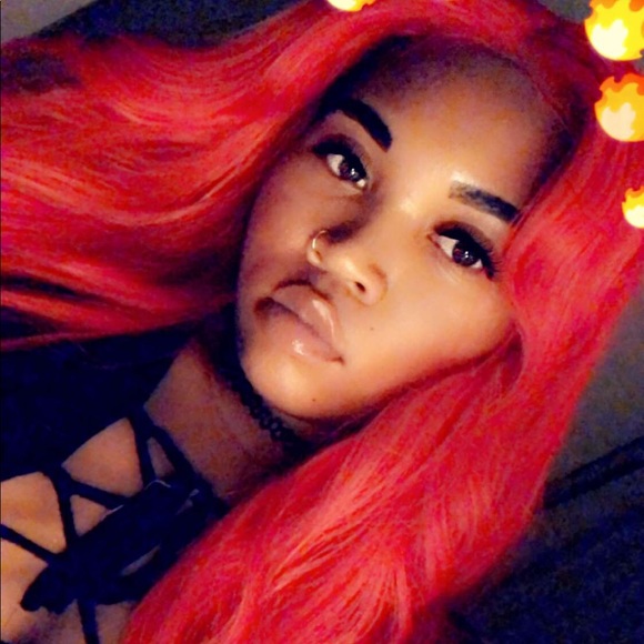 Profile Picture of Achana Jacocks (@achana29) on Poshmark