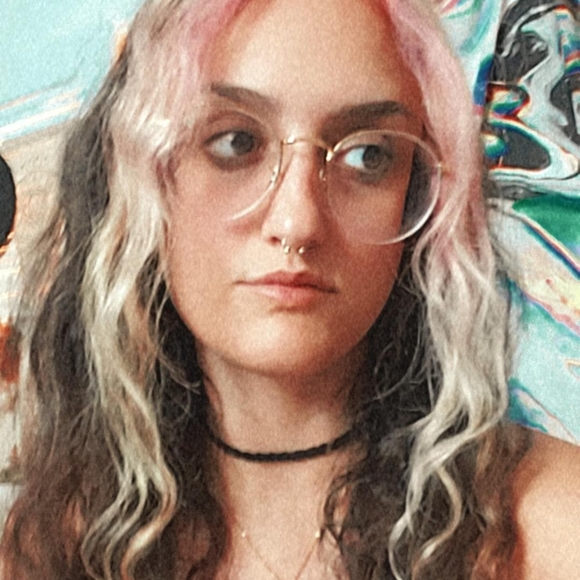 Profile Picture of Leetal Cohen (@leetsemicolon) on Poshmark