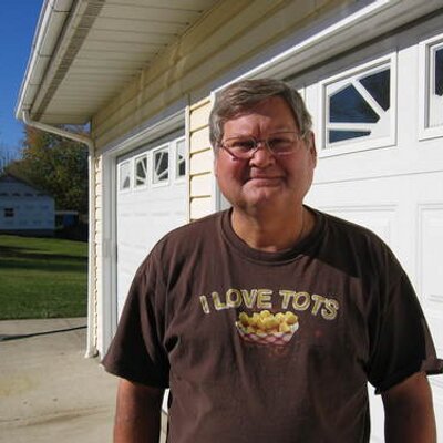 Profile Picture of Jerry Larsen (@jaylegrand) on Twitter