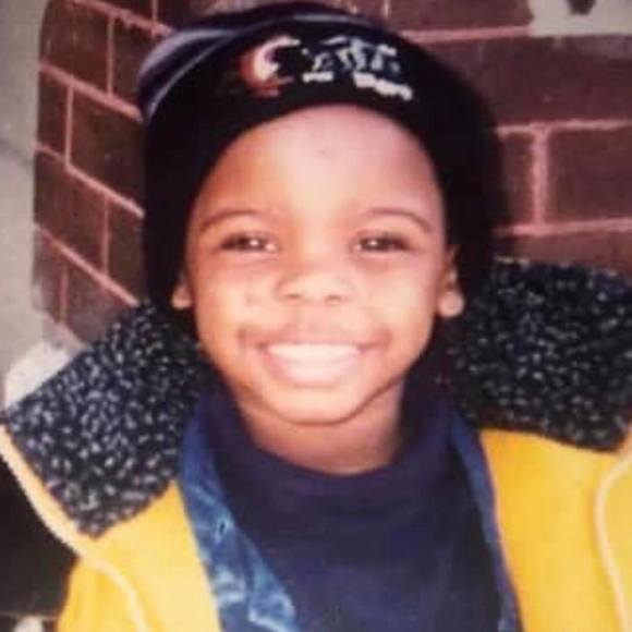 Profile Picture of Eric Manson (@emanson21) on Poshmark