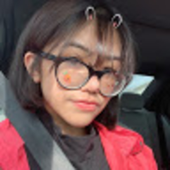 Profile Picture of Justine Abucay (@justineeabucay) on Poshmark
