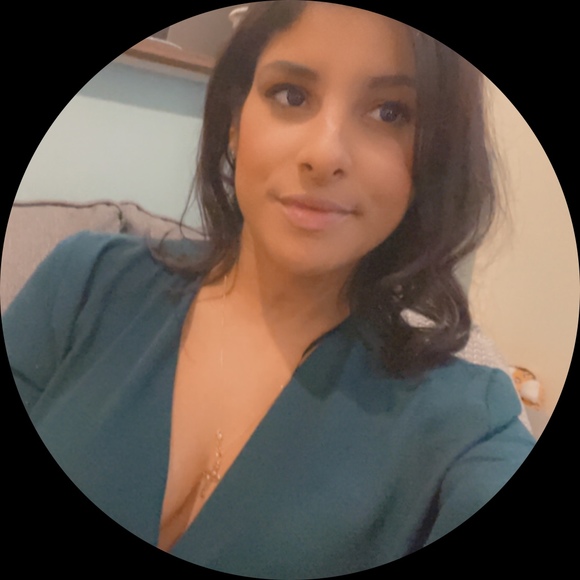 Profile Picture of Marilyn Pichardo (@mari_mar24) on Poshmark