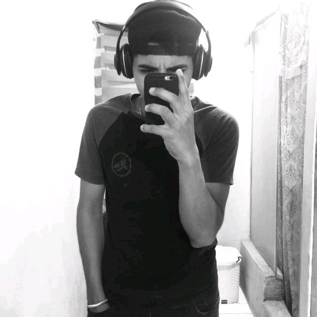 Profile Picture of icoN  DAVID  FF (@icondavidff) on Tiktok