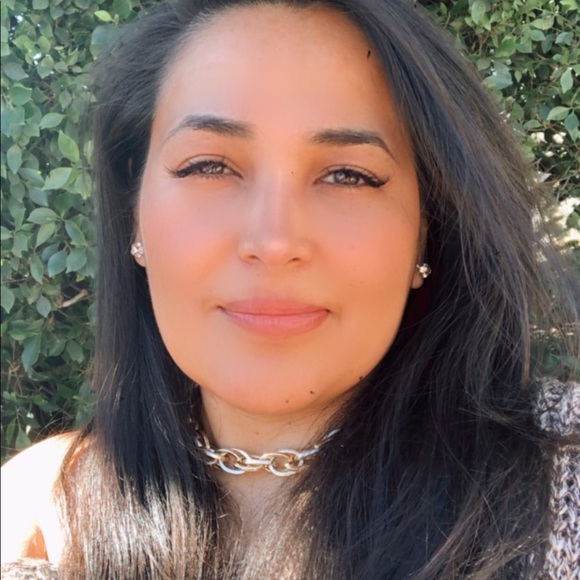 Profile Picture of Cindy Ordaz (@cindyordaz) on Poshmark