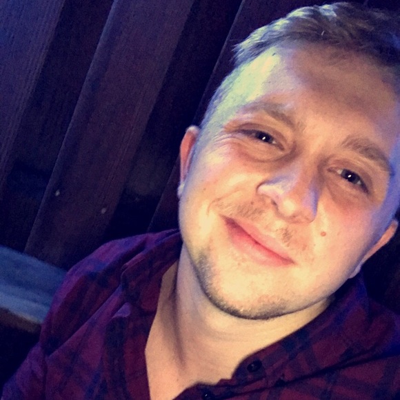 Profile Picture of Connor Knight (@connorknight) on Poshmark