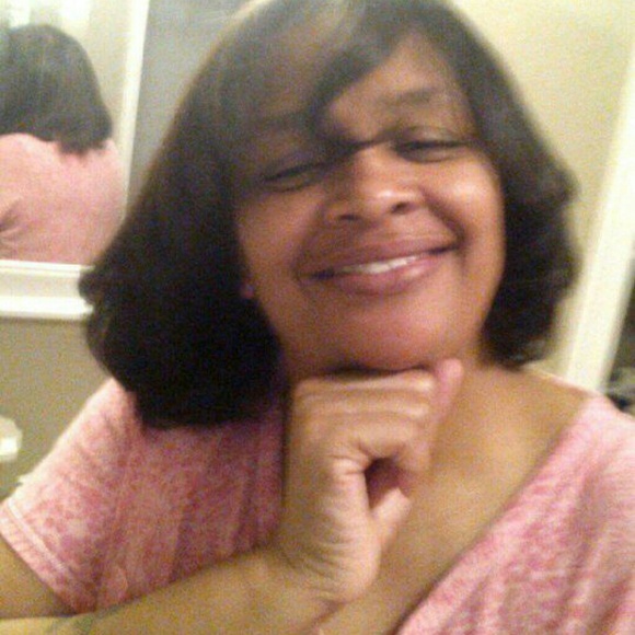 Profile Picture of Norma Alexander (@dirtyred63) on Poshmark