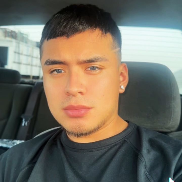 Profile Picture of Botello Bryan (@botellobryan) on Tiktok