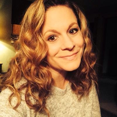 Profile Picture of Rachelle Richards (@RachelleFW) on Twitter