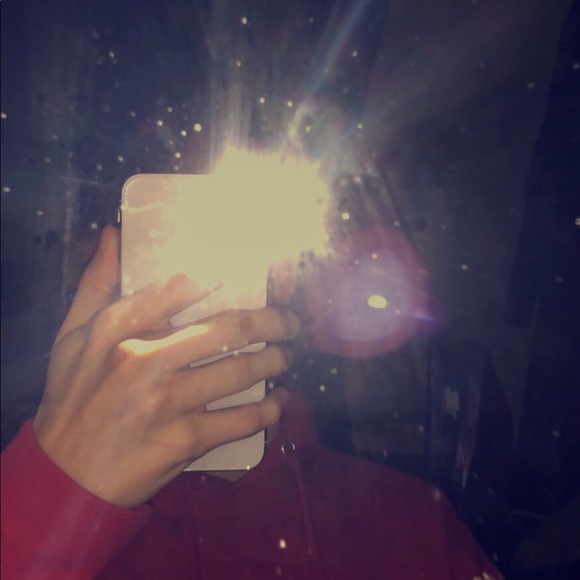 Profile Picture of Andrew Sepulveda (@andrewdominick) on Poshmark