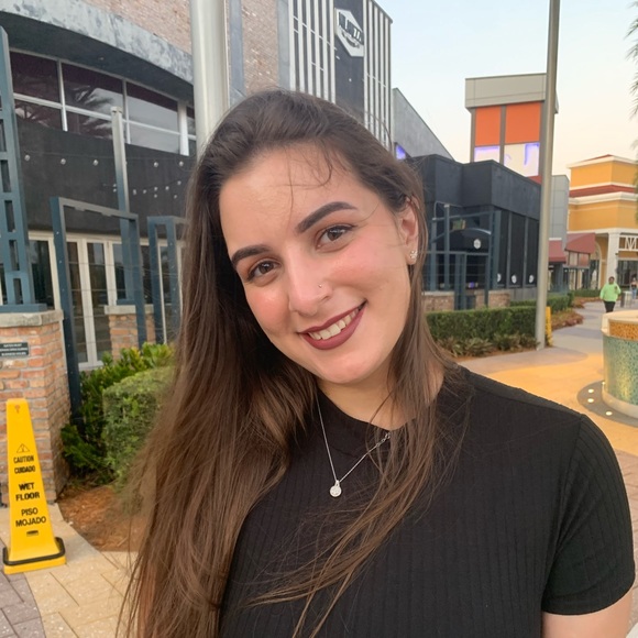 Profile Picture of Brittney Ramirez (@brittney3338) on Poshmark