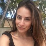 Profile Picture of Camille (@solowanderess) on Instagram