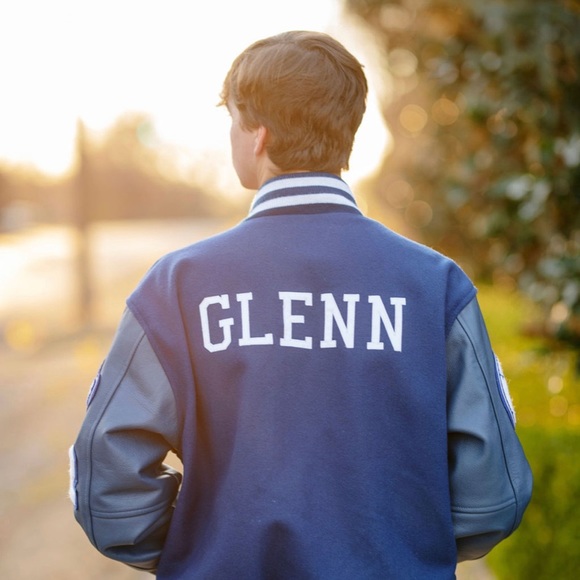 Profile Picture of Garrett Glenn (@gbxby32) on Poshmark